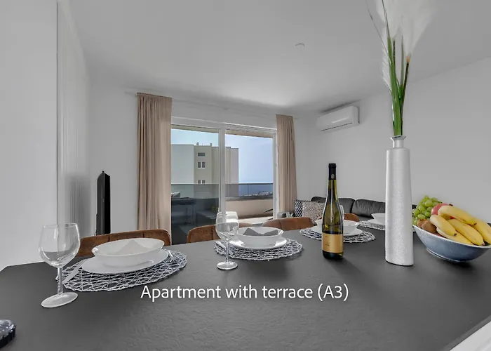 La Adriatique מאקרסקה