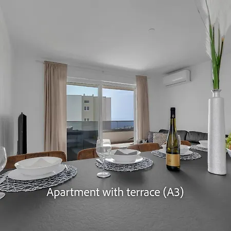 La Adriatique Makarska